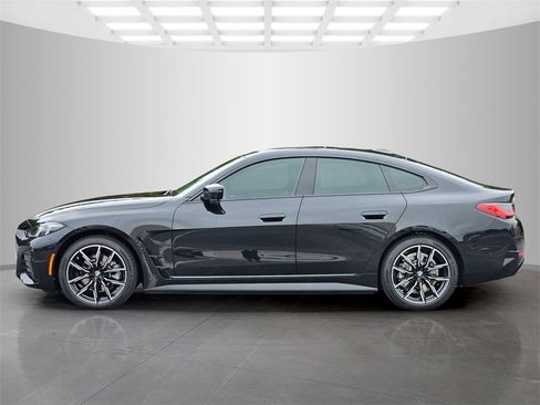 Used 2025 BMW i4 eDrive40 w/ M Sport Package image 3