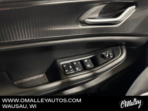 Used 2023 Jeep Grand Cherokee Altitude image 19