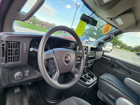 Used 2023 GMC Savana 2500 w/ Driver Convenience Package image 27