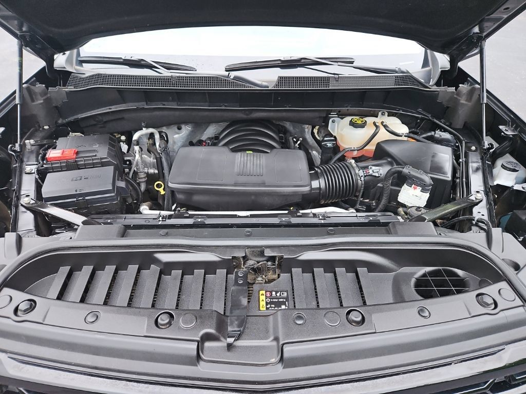 Certified 2022 Chevrolet Silverado 1500 RST AWD/4WD image 2