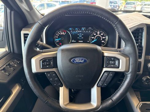 Used 2020 Ford F150 Lariat w/ Equipment Group 502A Luxury AWD/4WD image 17