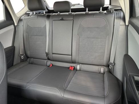 New 2024 Volkswagen Taos SE image 13