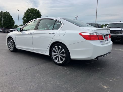 Used 2015 Honda Accord Sport image 4