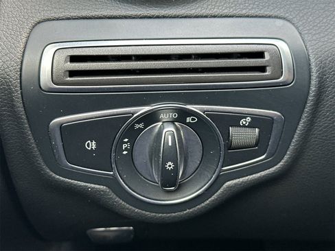 Certified 2021 Mercedes-Benz C 300 Sedan image 31