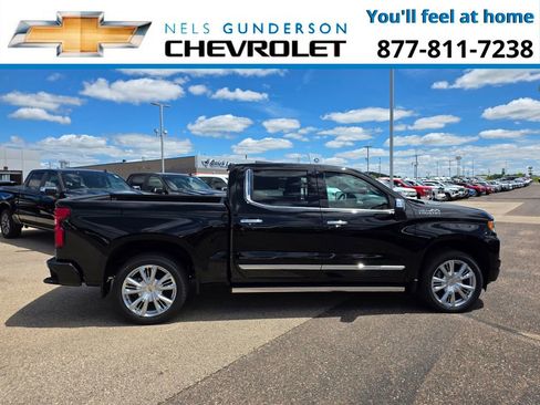 New 2026 Chevrolet Silverado 1500 High Country AWD/4WD image 8
