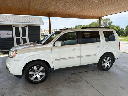 Used 2015 Honda Pilot Touring image 2