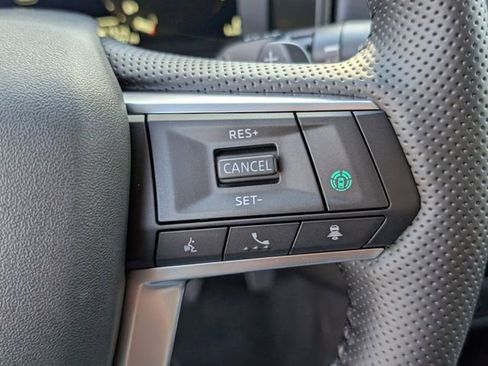 New 2026 Mitsubishi Outlander SE image 17