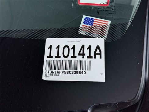 Certified 2025 Toyota RAV4 XLE w/ Convenience Package image 31