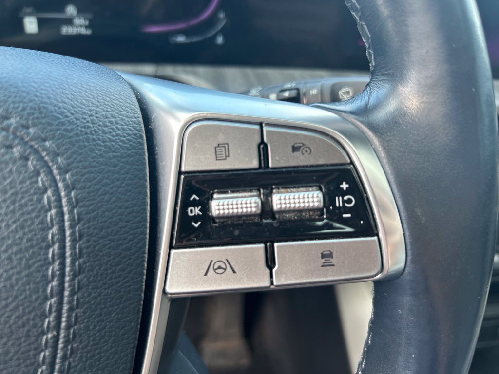 Used 2024 Kia Telluride EX w/ EX Captain's Chair Package AWD/4WD image 8