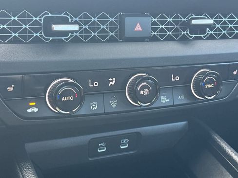 Used 2023 Honda Accord EX image 19