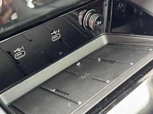 New 2025 Audi Q5 Premium Plus image 32