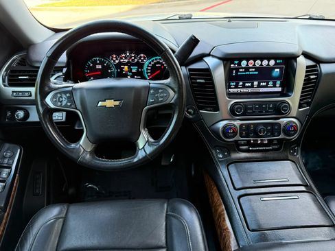 Used 2019 Chevrolet Tahoe Premier RWD image 16
