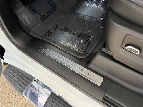 Used 2022 GMC Sierra 1500 Denali image 24