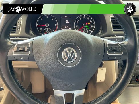 Used 2014 Volkswagen Passat TDI SE FWD image 11