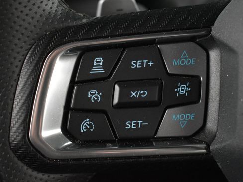 Used 2024 Ford Mustang GT Premium image 18