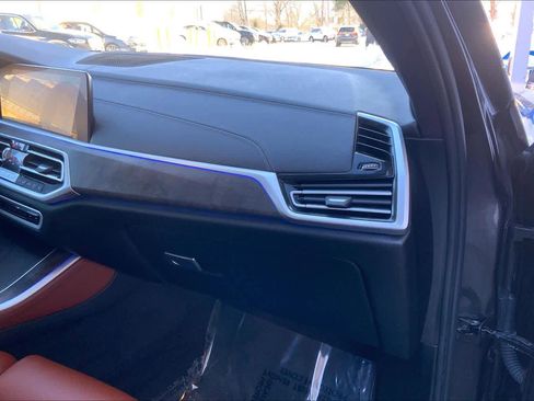 Certified 2022 BMW X5 xDrive40i w/ Premium Package image 18