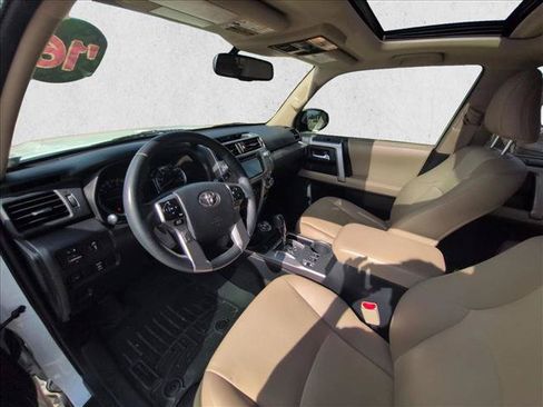 Used 2016 Toyota 4Runner SR5 Premium AWD/4WD image 10