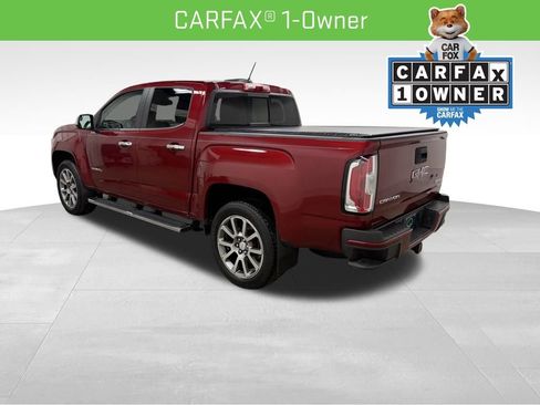 Used 2017 GMC Canyon Denali image 3