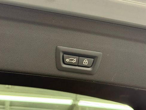 Used 2021 BMW X6 M w/ Competition Package image 48