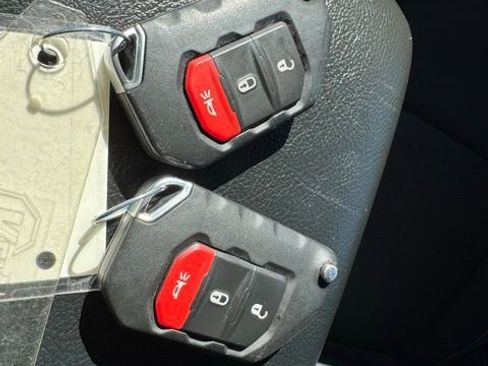 Used 2023 Jeep Wrangler Unlimited Rubicon 4xe image 32