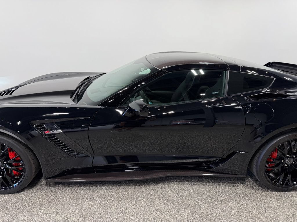 Used 2019 Chevrolet Corvette Z06 RWD image 26