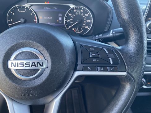 Used 2022 Nissan Altima 2.5 SV image 26