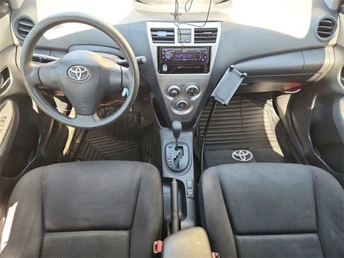 Used 2012 Toyota Yaris Sedan image 17