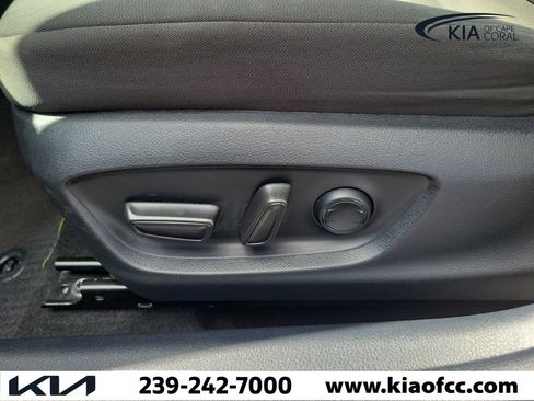Used 2022 Toyota Camry LE FWD image 21