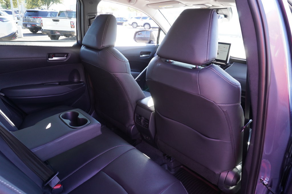 Used 2026 Toyota Corolla Cross XLE w/ Convenience Package FWD image 10