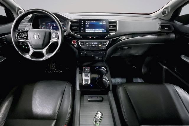 Used 2019 Honda Pilot Touring image 16