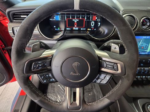 Used 2022 Ford Mustang Shelby GT500 w/ Technology Package image 13