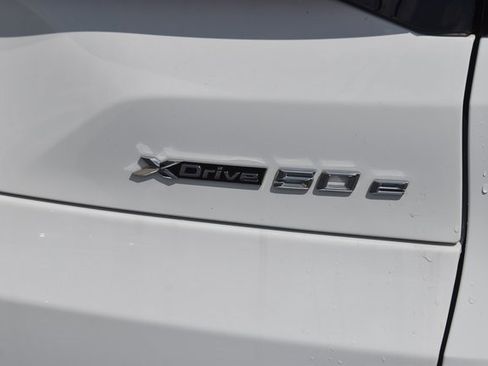 Used 2024 BMW X5 xDrive50e image 30