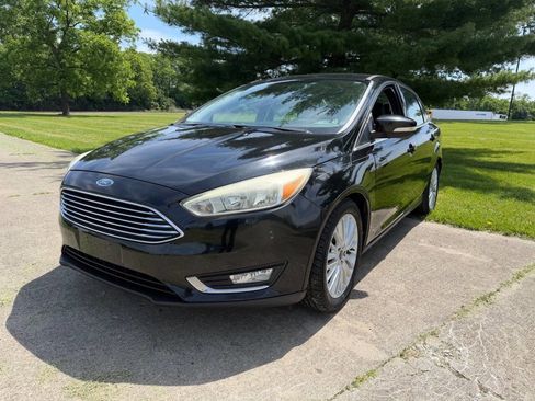 Used 2015 Ford Focus Titanium FWD image 1
