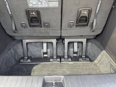 Used 2026 Kia Carnival FWD image 33