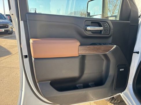 Certified 2023 Chevrolet Silverado 2500 High Country w/ LPO, Hitch Package image 15