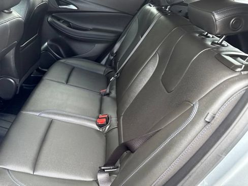 Used 2025 Buick Encore GX Sport Touring AWD/4WD image 8