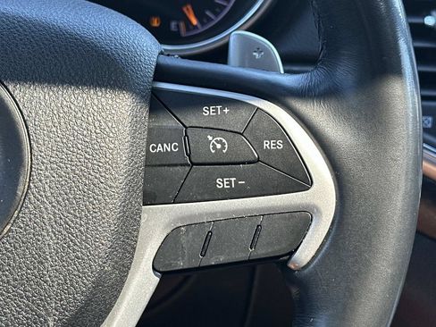 Used 2015 Jeep Grand Cherokee Altitude AWD/4WD image 30