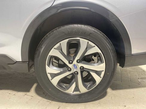 Used 2020 Subaru Outback Limited image 8