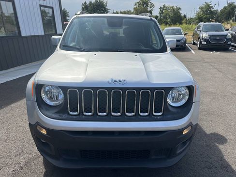 Used 2018 Jeep Renegade Latitude image 5