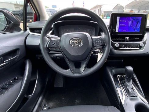 Used 2024 Toyota Corolla LE FWD image 6