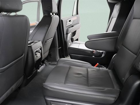 Used 2025 GMC Yukon Denali image 26