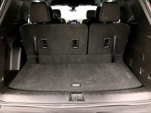 Used 2023 Chevrolet Traverse LT AWD/4WD image 42