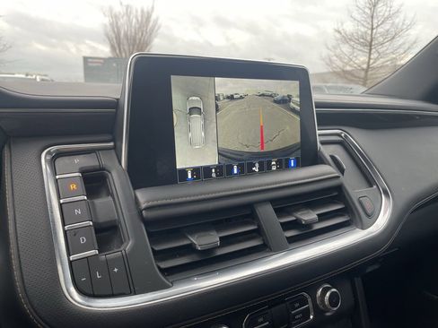 Used 2024 GMC Yukon XL AT4 w/ AT4 Premium Package image 17