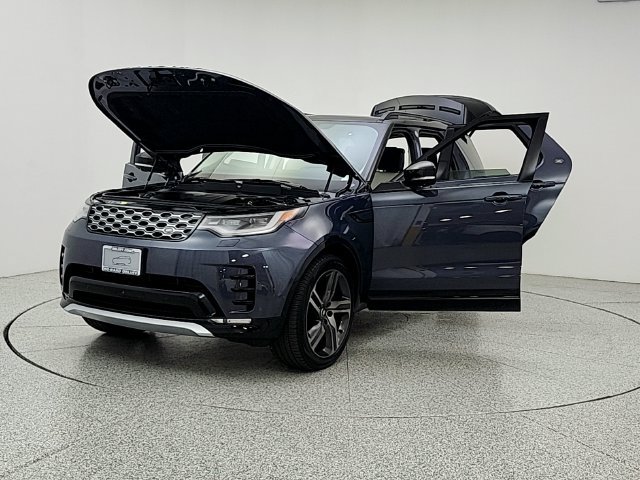 New 2026 Land Rover Discovery Limited Edition AWD/4WD image 9