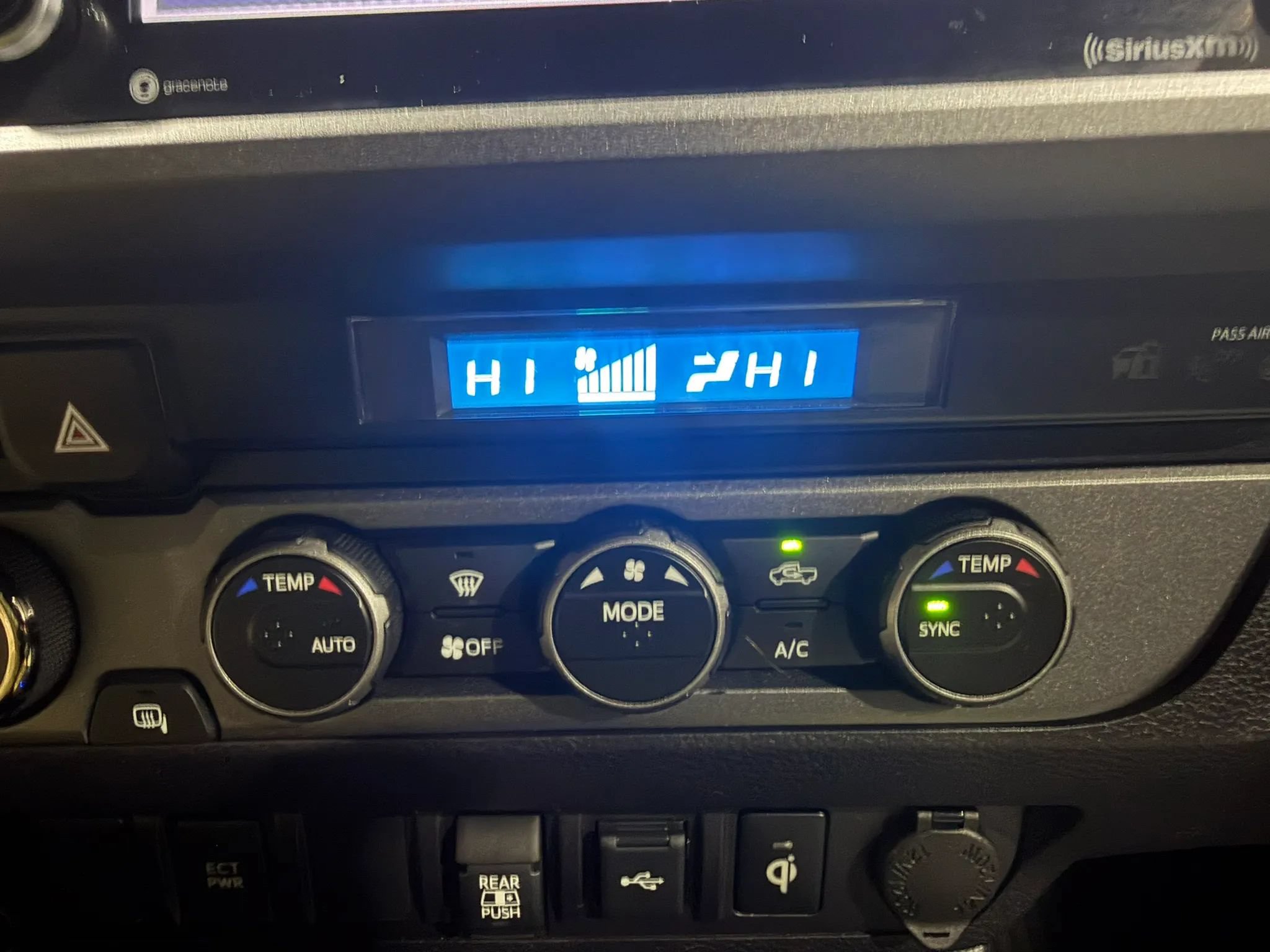 Used 2021 Toyota Tacoma TRD Off-Road AWD/4WD image 29