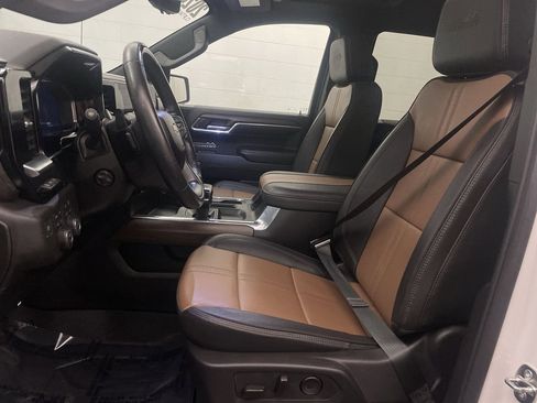 Used 2024 Chevrolet Silverado 1500 High Country image 14