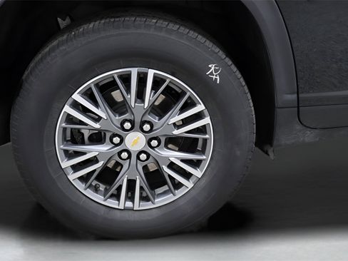 Used 2024 Chevrolet Traverse LT w/ LPO, Floor Liner Package image 20