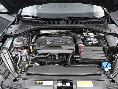 Used 2024 Volkswagen Jetta GLI Autobahn image 40