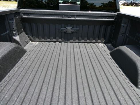 New 2026 Chevrolet Silverado 1500 High Country w/ Midnight Edition AWD/4WD image 9