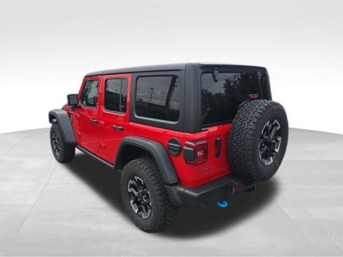 Used 2025 Jeep Wrangler Unlimited Rubicon 4xe w/ Convenience Group image 4